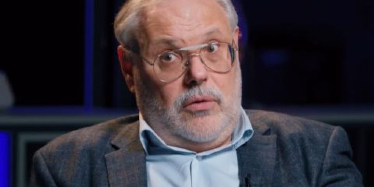 Хазин раскрыл стратегию: почему Путин не торопится с победой на Украине Хазин раскрыл стратегию: почему Путин не торопится с победой на Украине