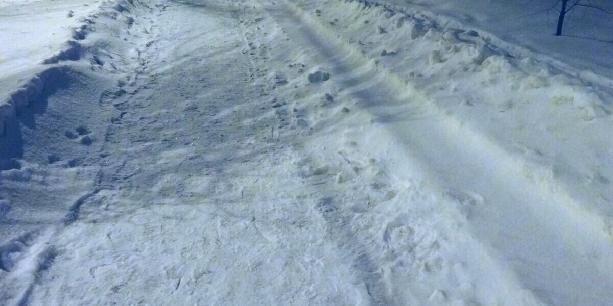 Метель отступает: на ключевых трассах Саратовской области начинают снимать ограничения Метель отступает: на ключевых трассах Саратовской области начинают снимать ограничения