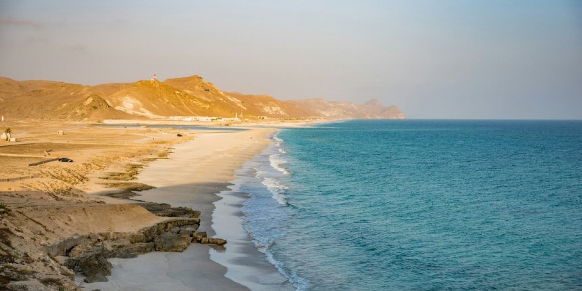 Оман против ОАЭ: туристы выбирают новый курорт Оман против ОАЭ: туристы выбирают новый курорт